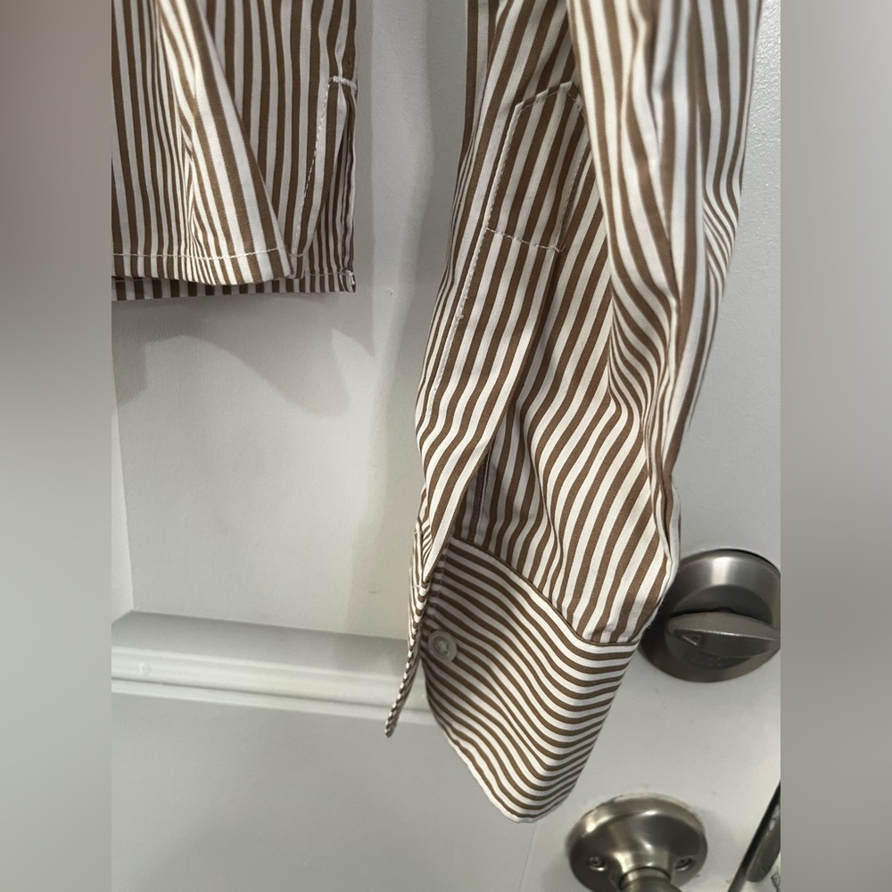 SOLD OUT NYC OVERSIZED THE CROPPED EVERYTHING SHIRT IN TRUFFLE MICRO STRIPE XS - Picture 5 of 10